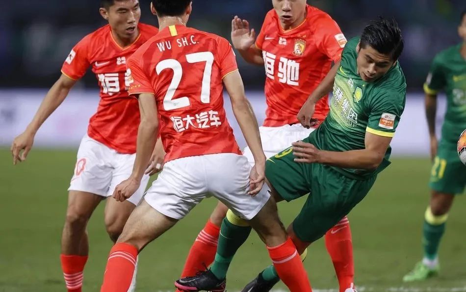 国安对恒大第二轮赛后发布会,国安输球三场视频