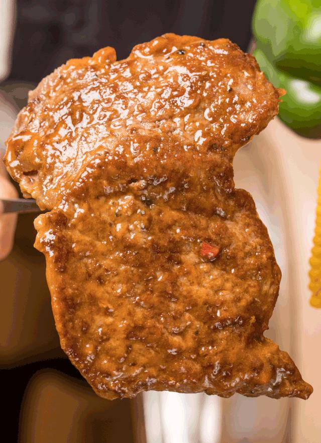 终于回归了！大家乐铁板牛扒，份量大得连王大陆都怕…