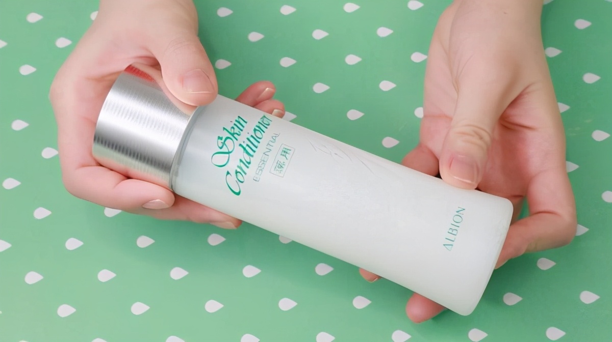 混干皮适合的吸收好的爽肤水推荐,爽肤水补水抗老推荐