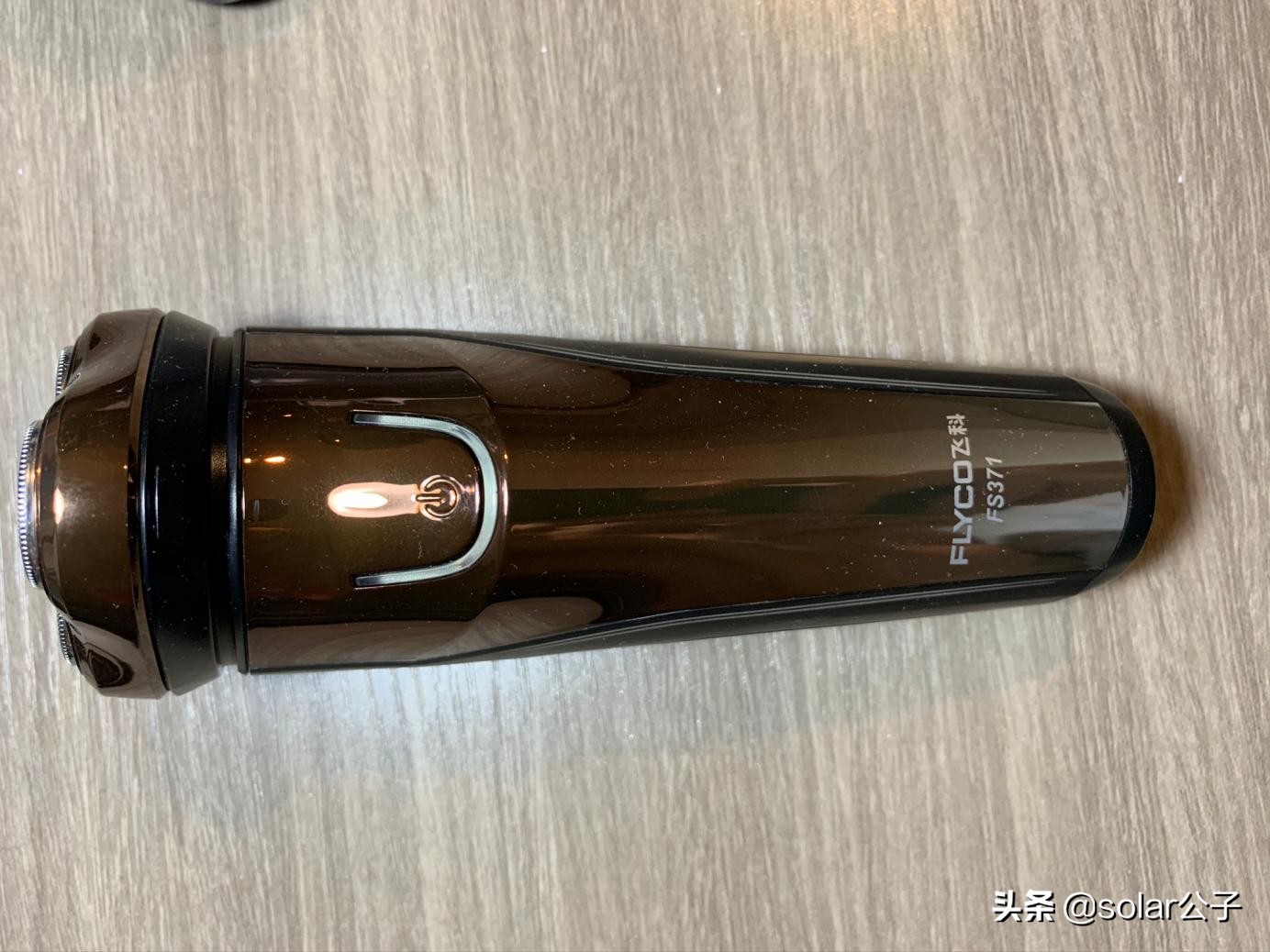 常年出差的人箱子里都有什么——90后大叔“翻箱”