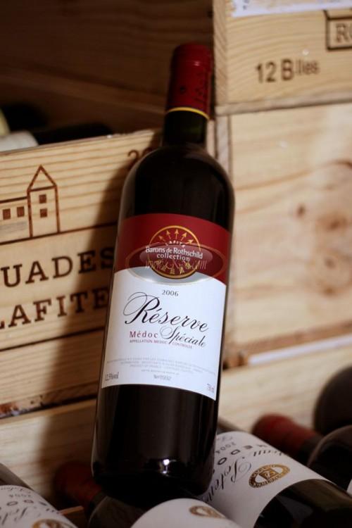 最简单实用的开红酒方法,没有开瓶器怎样开红酒最方便