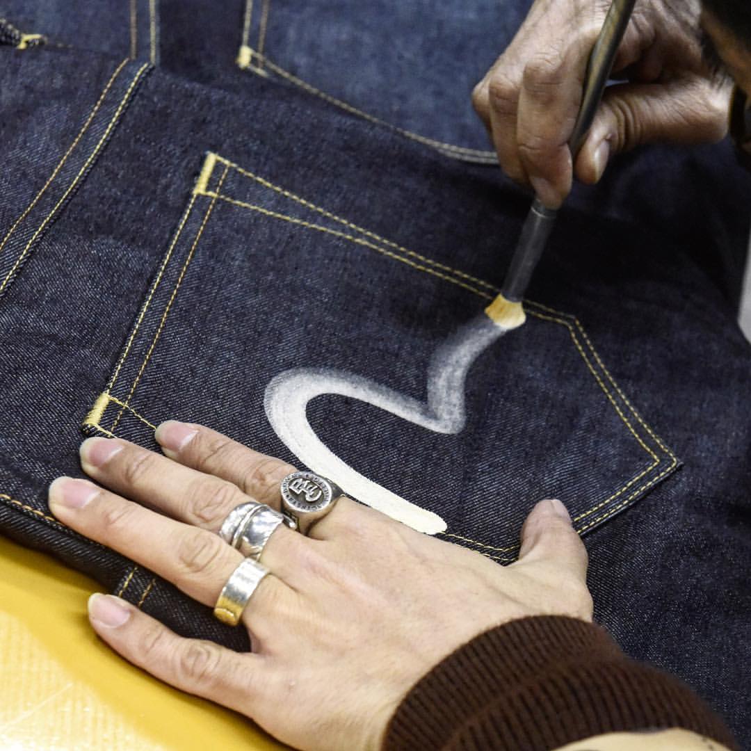 冠希哥穿的潮牌衣服,冠希哥喜茶联名