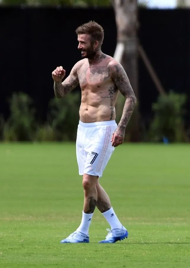 贝克汉姆三儿子肌肉,贝克汉姆三儿子克鲁兹肌肉