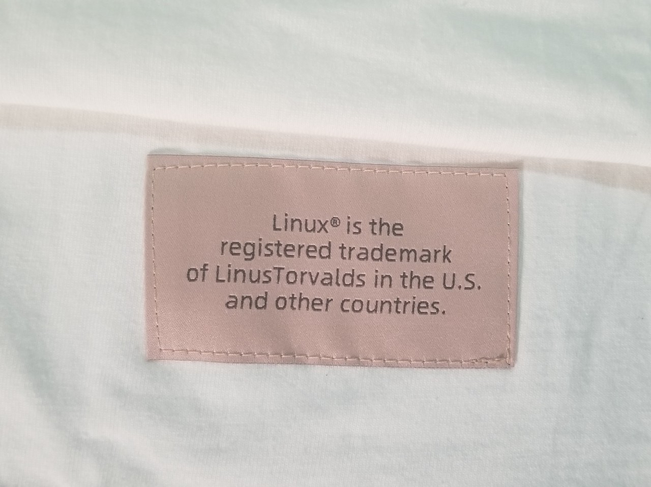 白嫖的阿里云LinuxT恤到货，来个简单的测评