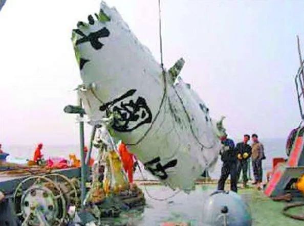 大连五七空难112人遇难,大连5.7空难事件坠毁地点