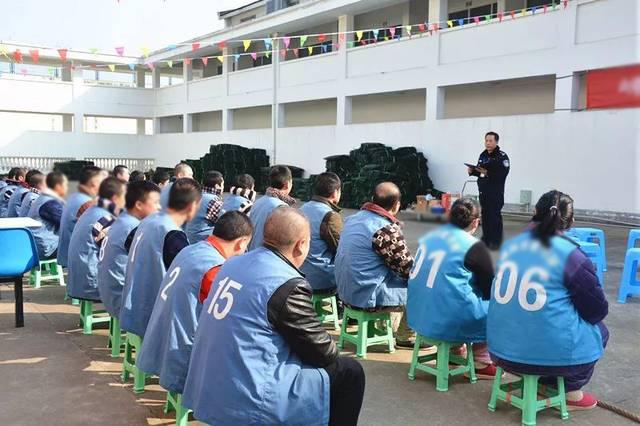 无证驾驶拘留五天怎么处理,无证驾驶被拘留15天要交生活费吗