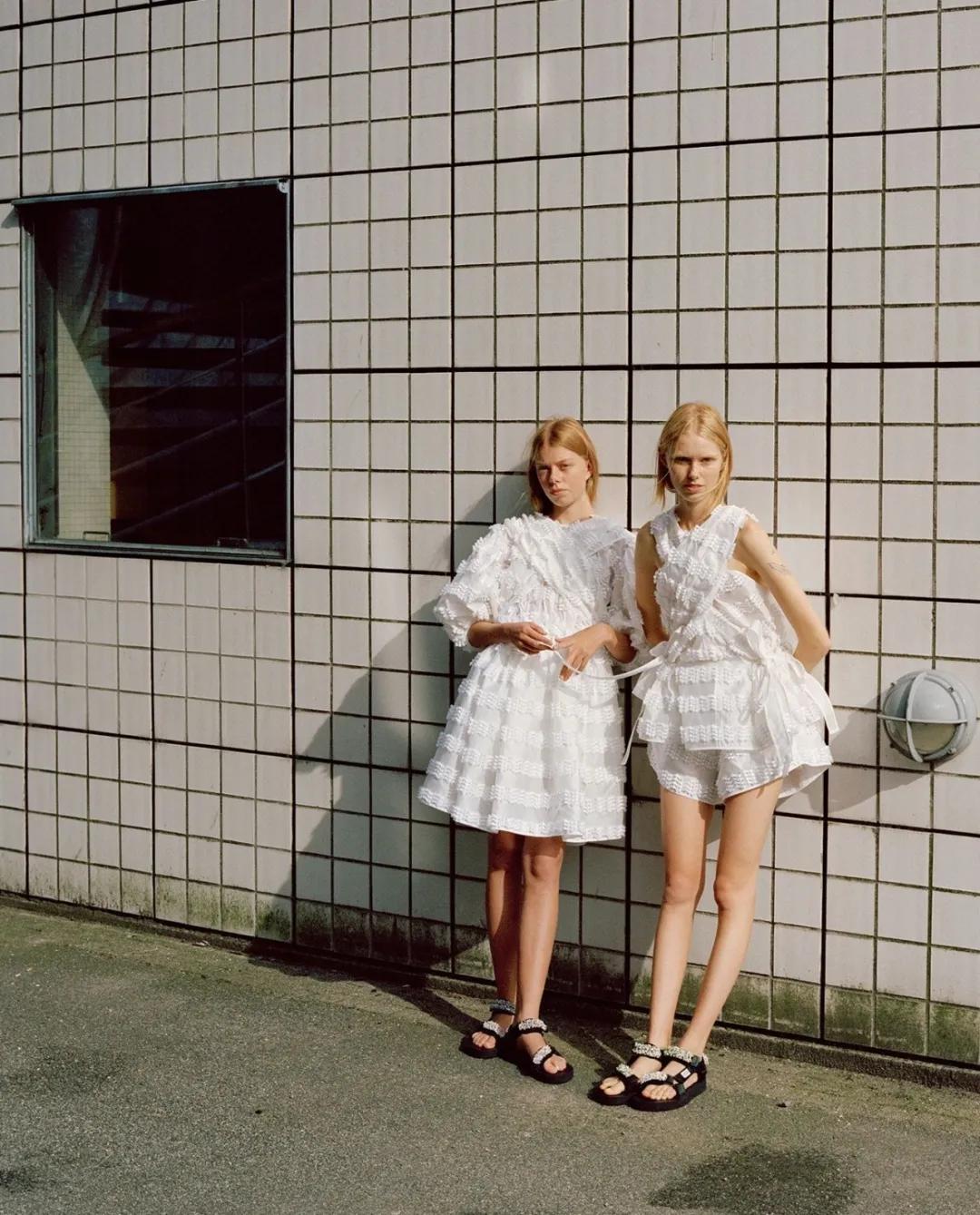 女明星钟爱的运动鞋,明星脚上的运动鞋