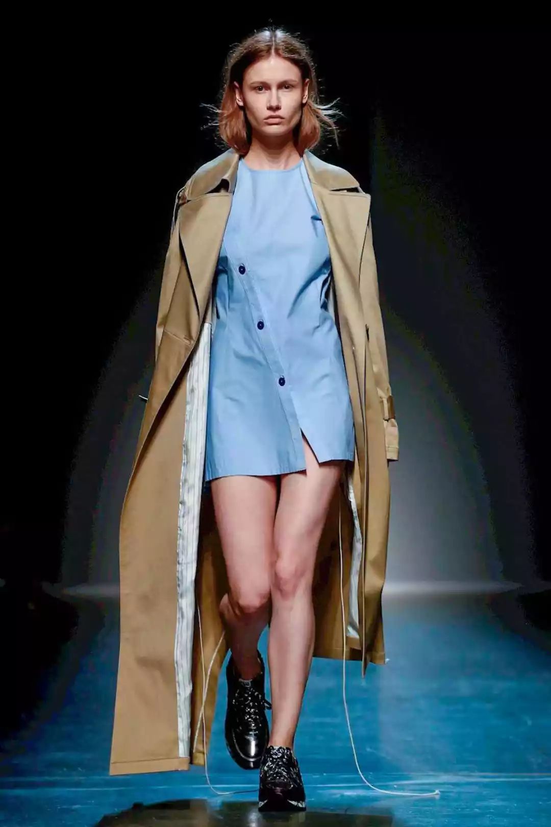 超长风衣怎么搭配才好看,长风衣如何显高显瘦