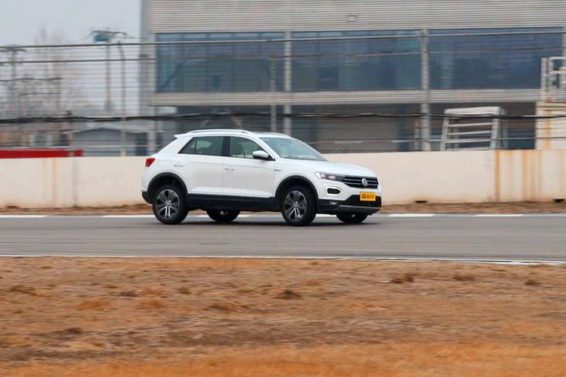 一汽大众探歌suv,大众suv探歌低配落地多少钱