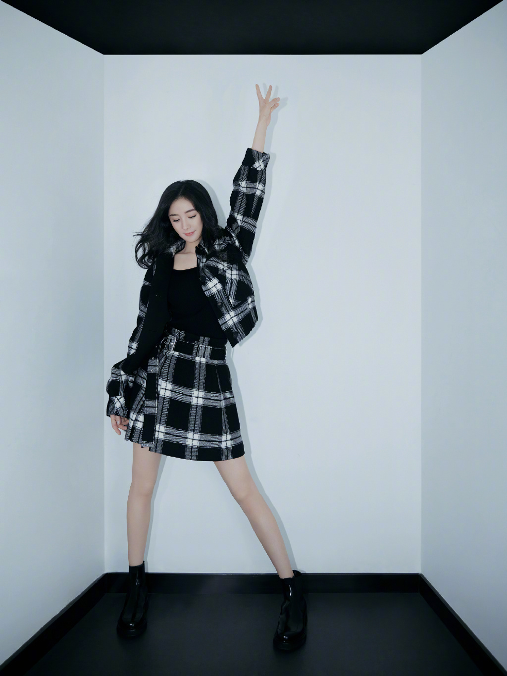 adidas韩国女明星,adidas官网杨幂同款