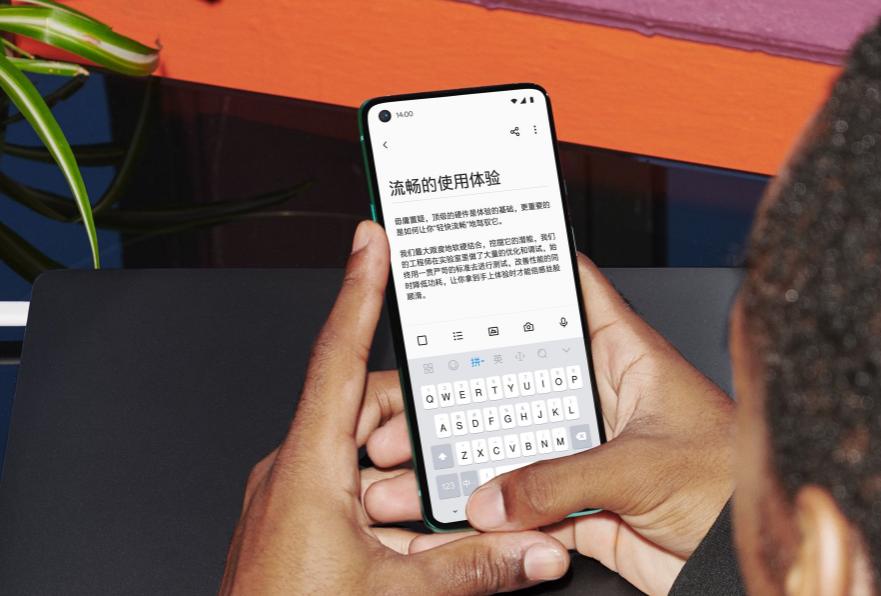 曲面屏和直屏手机各有什么优点,游戏手机曲面屏和直屏哪个好