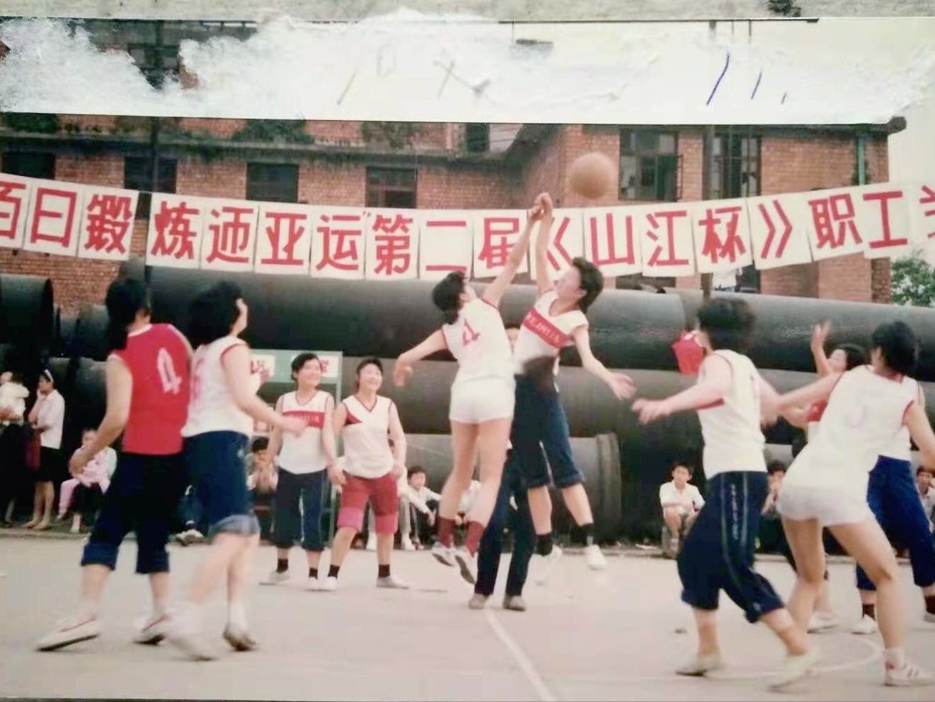 一座有光影又有历史的老厂――四川长征制药厂