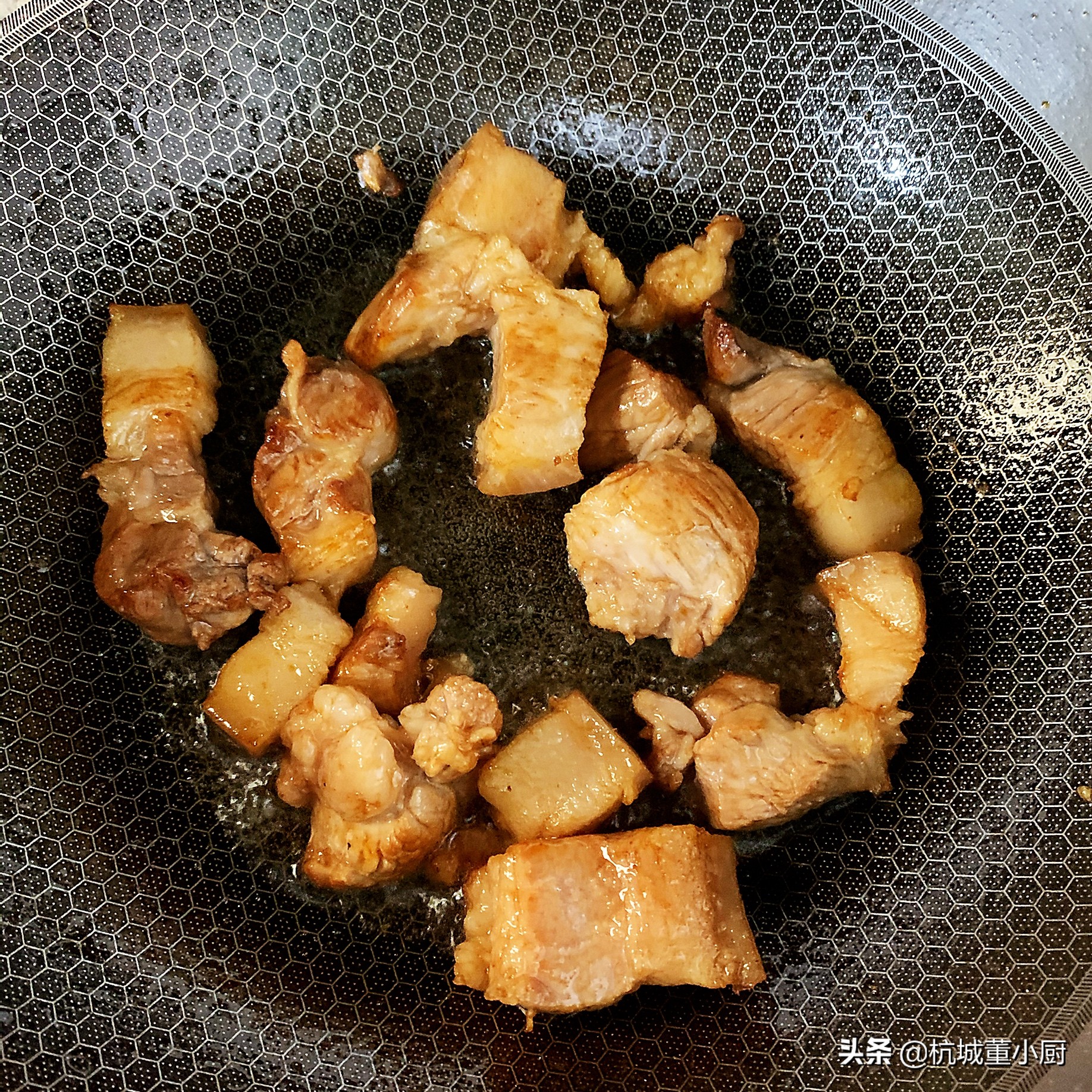 墨鱼干和鱿鱼干哪个烧肉好吃,墨鱼干土豆烧肉的做法