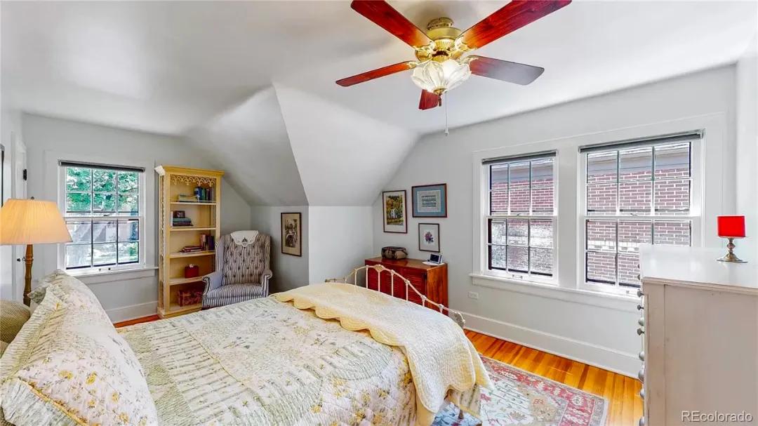 100万在国外能买到什么样的房子,在美国100万能买什么样的房子