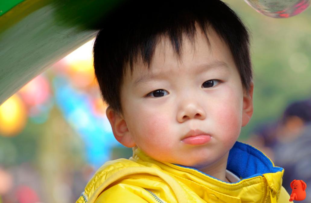 夏季宝宝脸蛋红并粗糙怎么样缓解,宝宝皮肤薄怎么改善