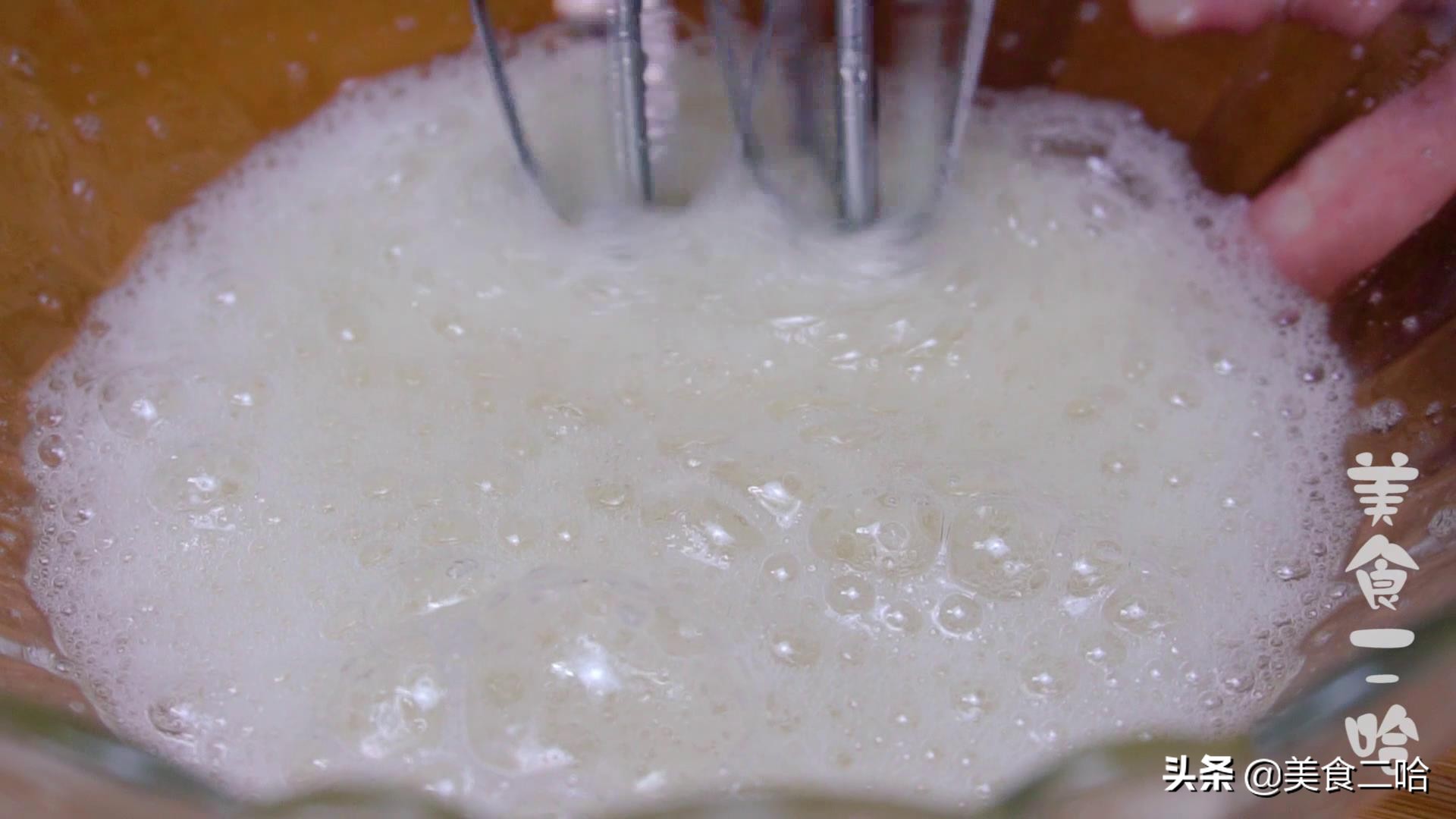 教你用电饭煲做蛋糕超级简单,做电饭煲蛋糕松软蓬松