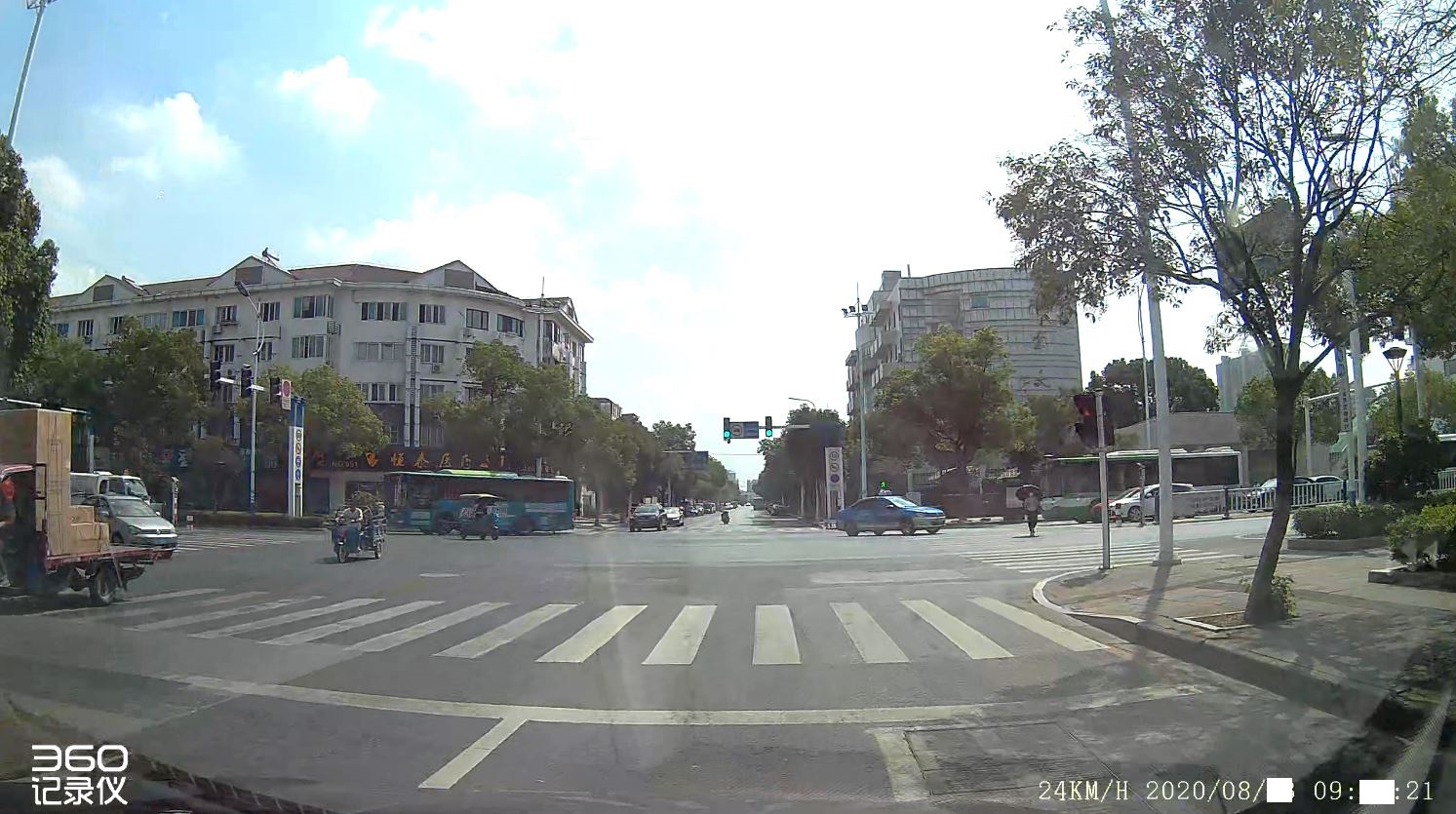 360记录仪g580与g600哪个好用,360g580行车记录仪怎么样