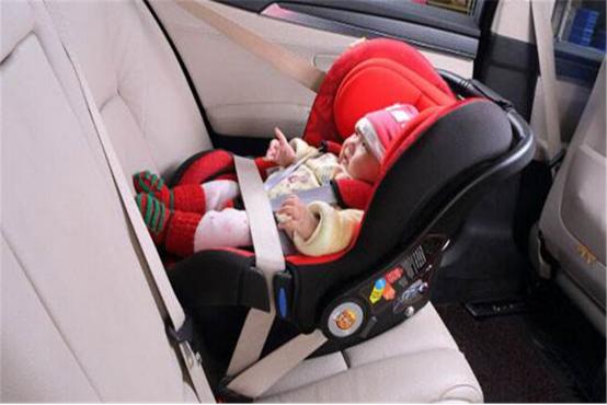 宝宝晕车怎么办教你一招轻松解决,宝宝晕车是什么原因导致的