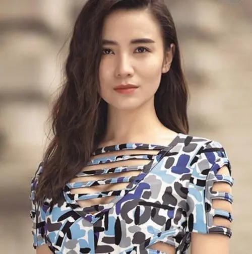 6对撞名女星，同名不同命，有人处成姐妹，有人无辜受牵连