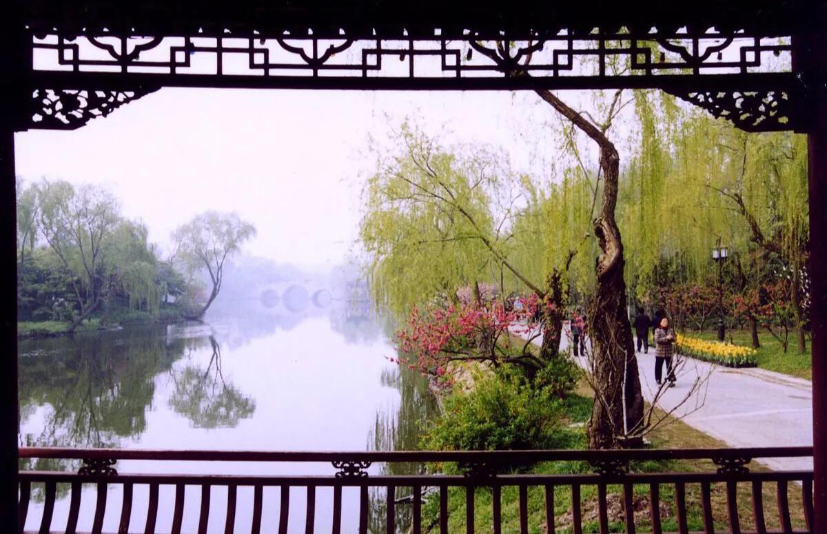 “天下三分明月夜，二分无赖是扬州”，扬州是一座怎么样的城市？