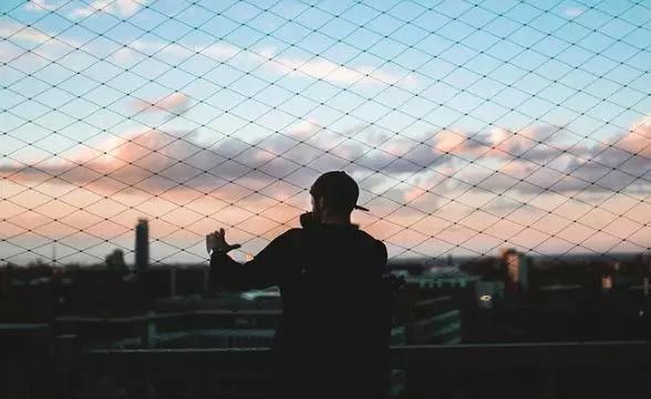 小县城利润最高的不起眼行业赚钱,有什么不起眼却赚钱的行业