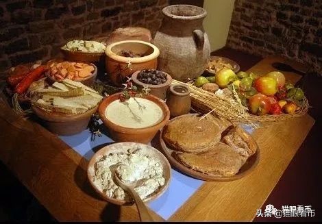 钱币在古希腊城邦中的广泛使用,古希腊人用的钱币是什么材质的