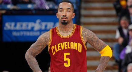 2016骑士夺冠jr谈詹姆斯,2016年骑士夺冠jr采访流泪