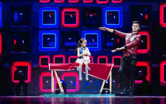 国际顶级魔术天团空降长沙，这家购物中心周年庆，玩大了