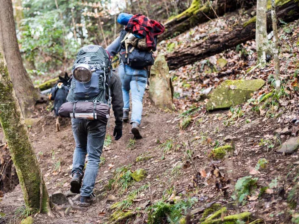 可以防崴脚的户外鞋,户外运动推荐鞋子品牌