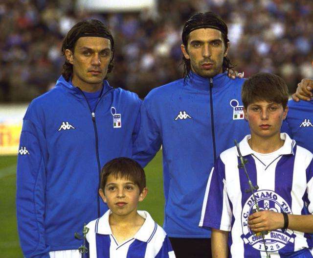 布冯保加利亚,布冯超越马尔蒂尼