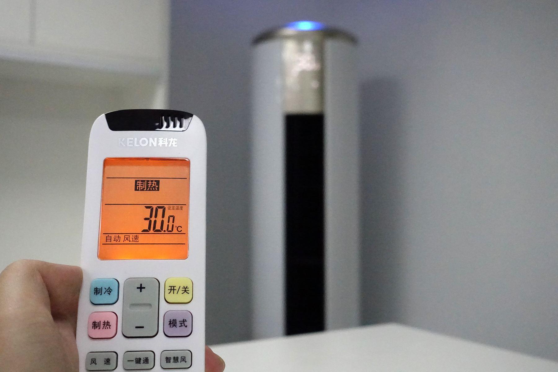 取暖器哪种油汀最好,取暖器用暖风机好还是快热炉好