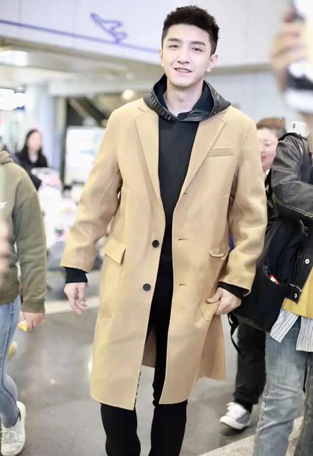 金瀚帅气军人装,金瀚颜值巅峰现代