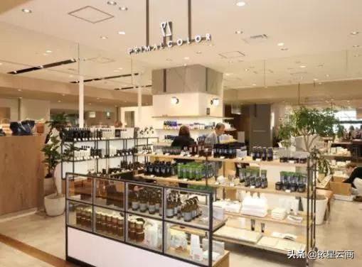 日本又现“神级”迷你购物中心