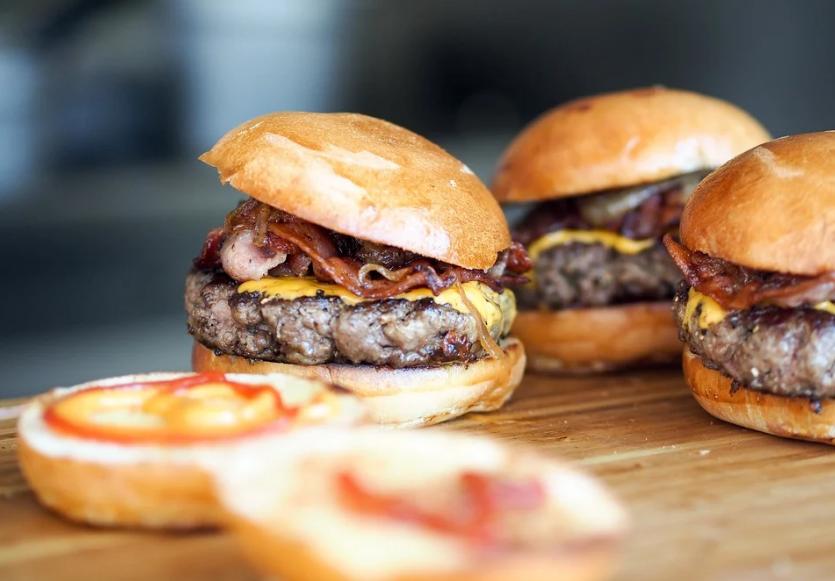 每年50多万人因它死亡，娃需警惕的“笨蛋脂肪”，这些食物就有