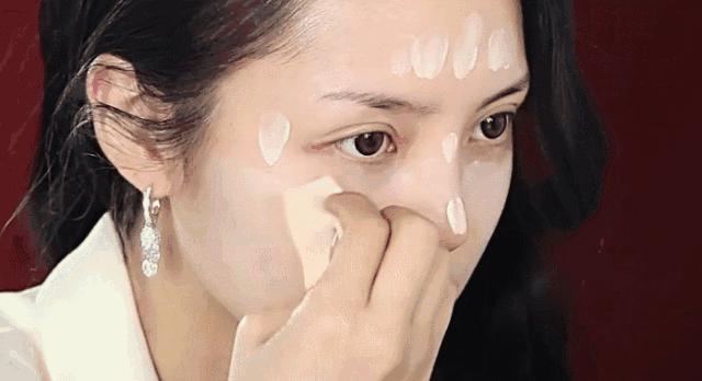 化妆的正确步骤顺序不卡粉不脱妆,新手化妆的正确化妆顺序视频