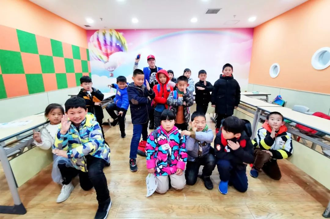 今天弗恩英语的故事，是关于超级英雄降临