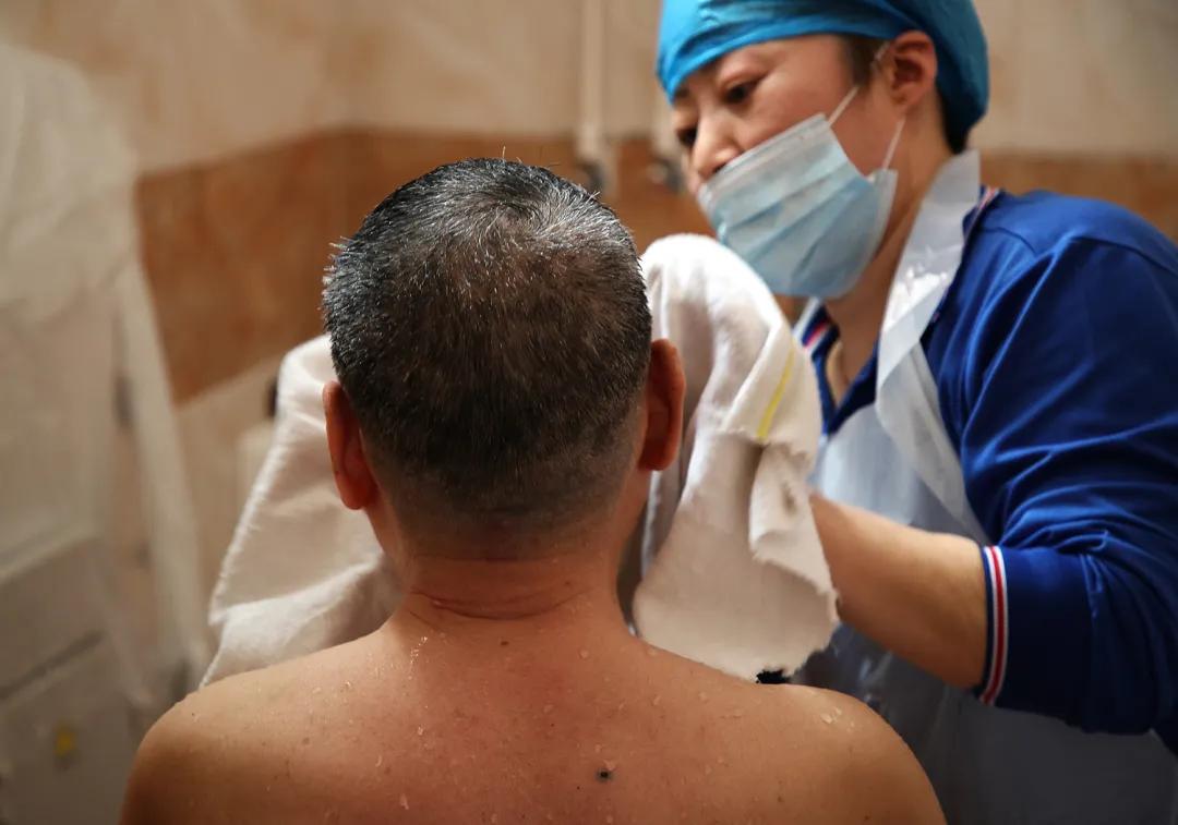 日本上门失能老人洗澡设备,失能老人洗澡专用设备