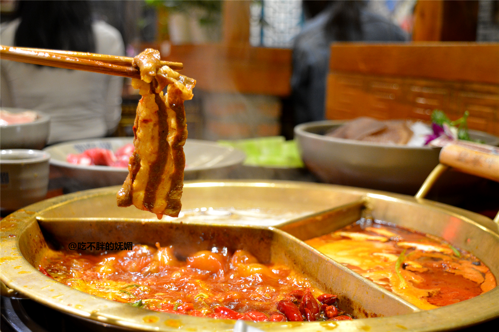 吃货夫妻结婚2周年，去成都逛吃逛吃，3天花了5600元~