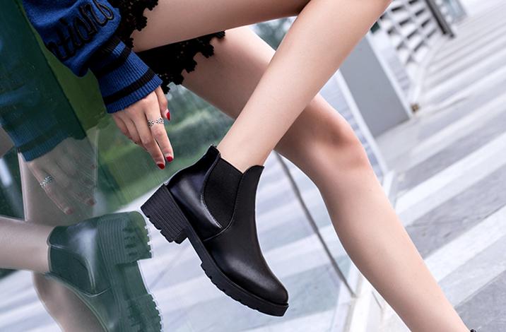 穿了就不想脱下的鞋子,穿上了就不想脱鞋子