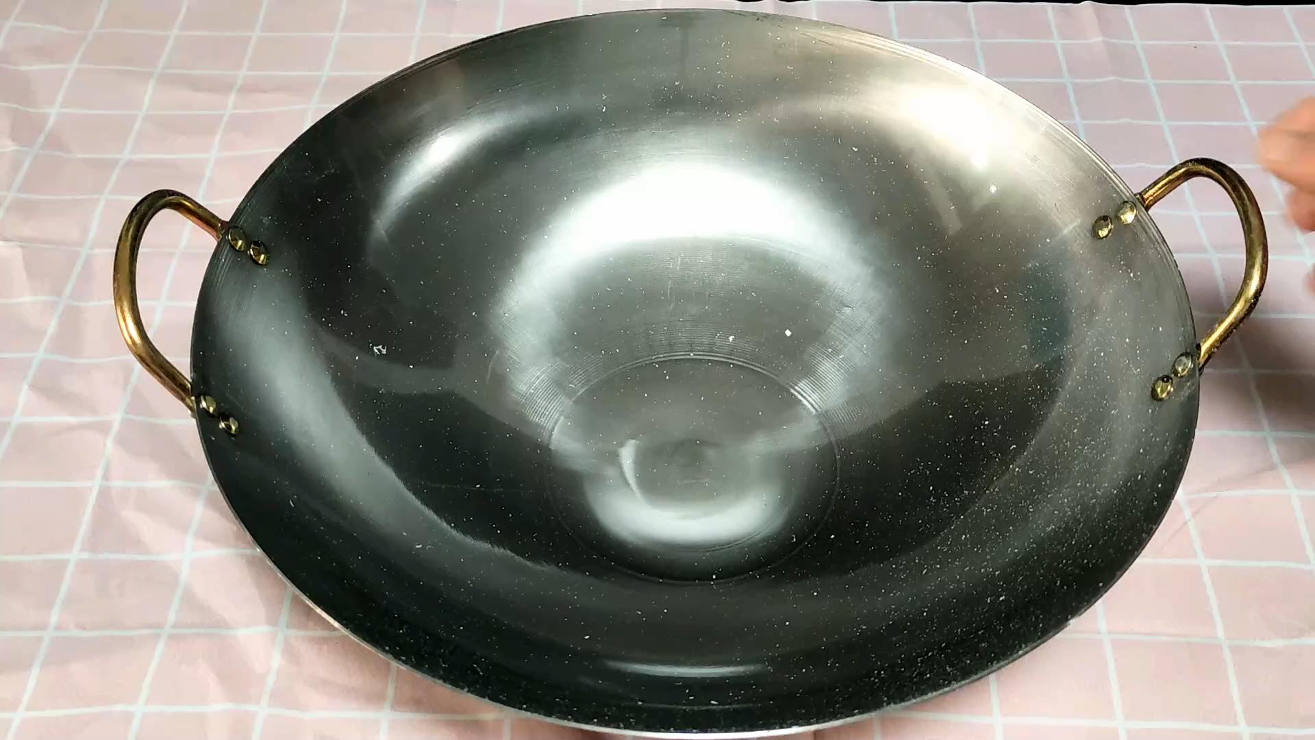 有不粘涂层的铁锅要不要开锅,旧铁锅开锅正确方法不粘锅