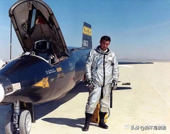 大力出奇迹的设计理念?不得在地面开启雷达,否则50米内没有活人