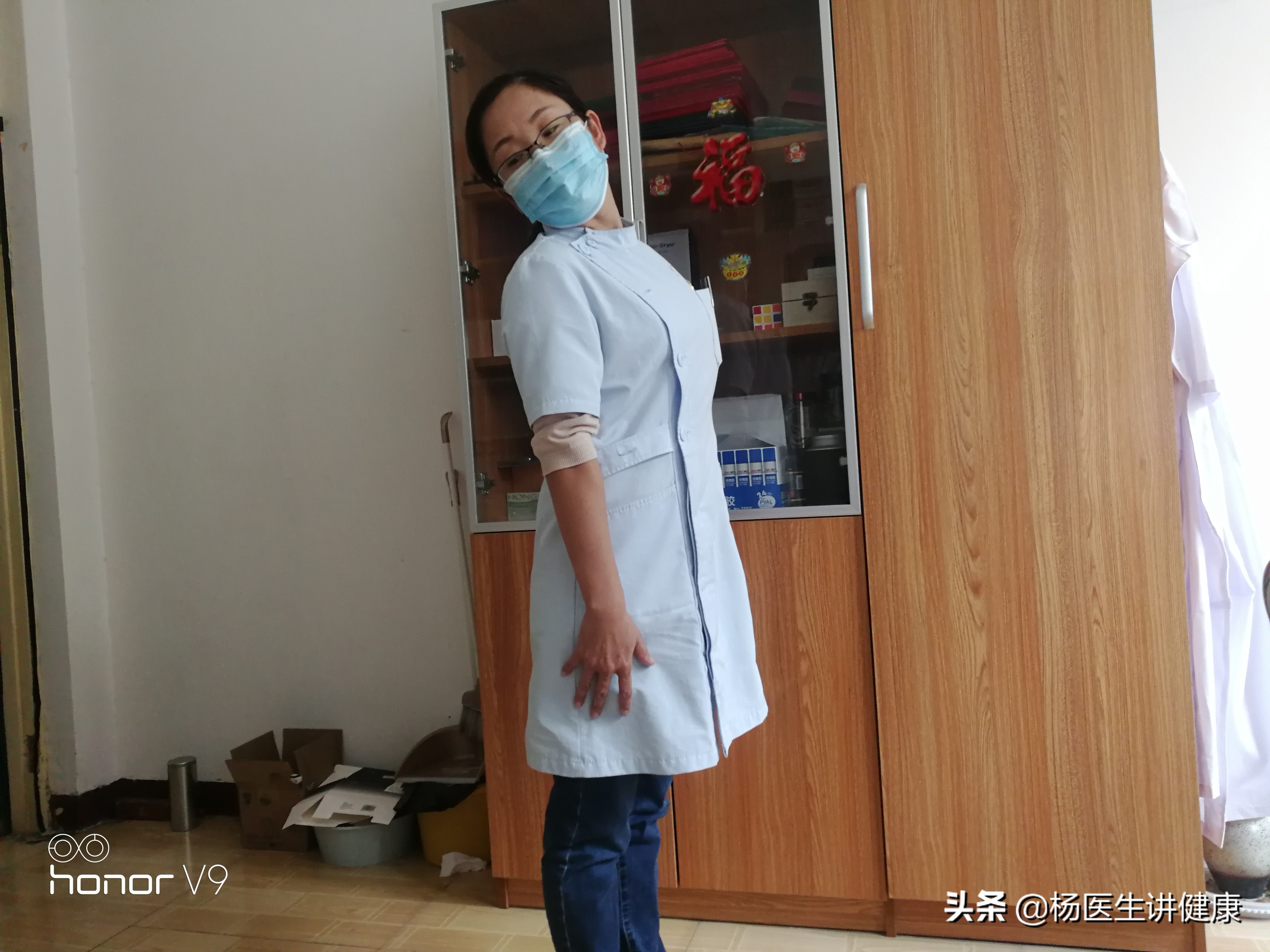 怎样做颈椎康复治疗操,一套颈椎按摩操5分钟治疗颈椎病