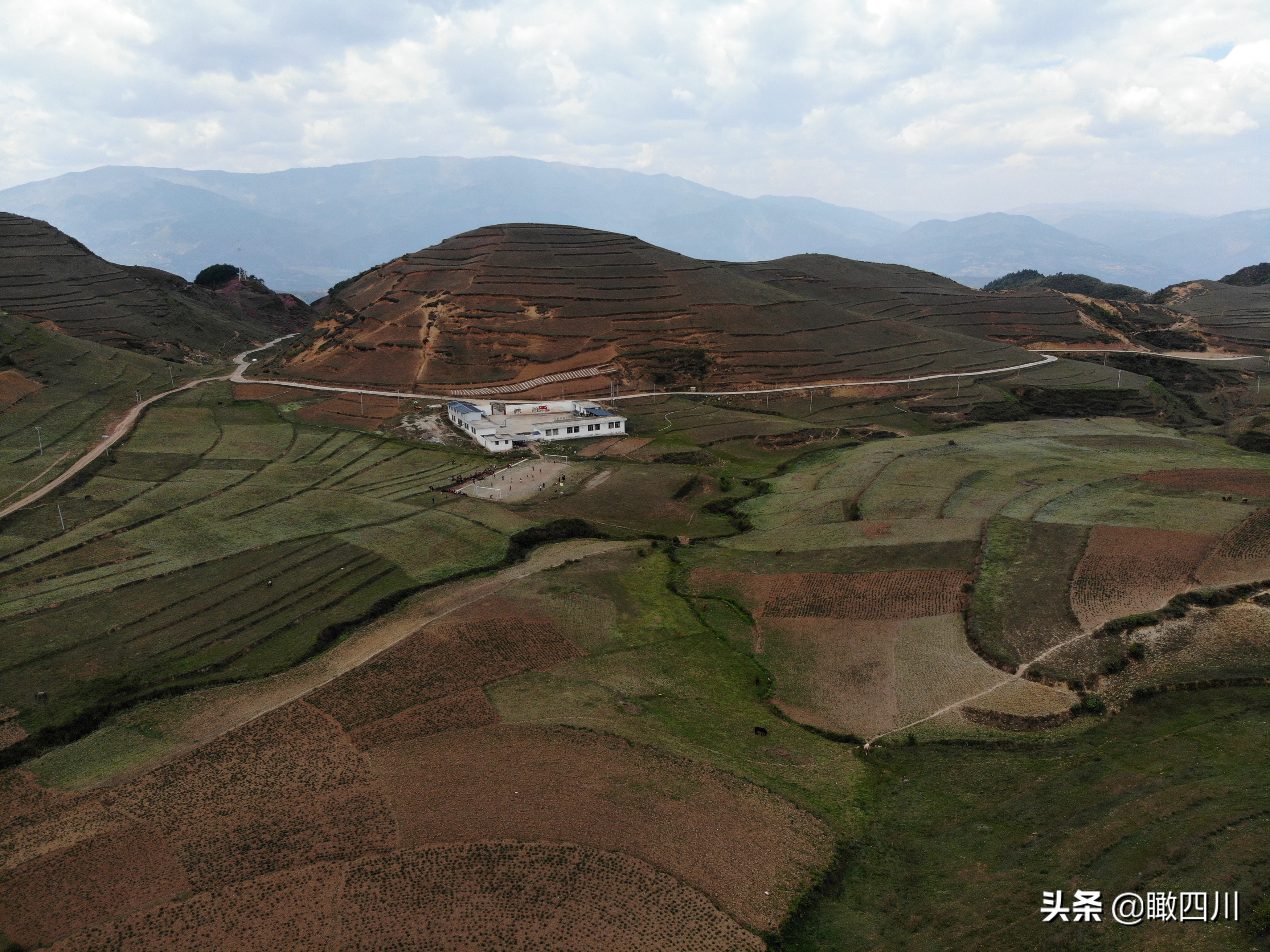 大凉山天梯小学,大凉山云端小学