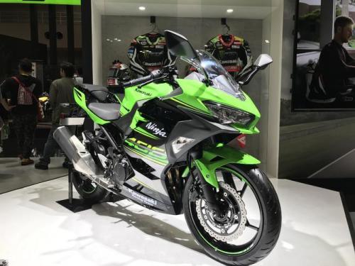 川崎小忍者400最新售价,川崎小忍者400和z400哪个比较好