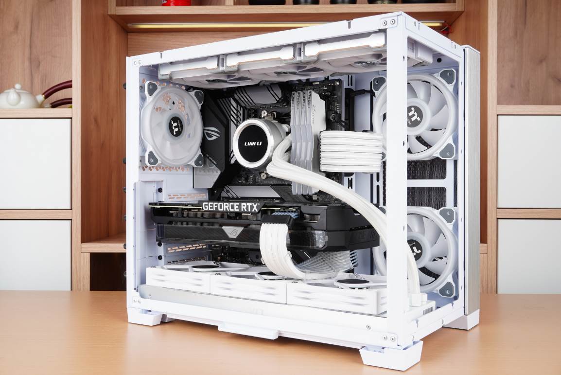 联力包豪斯mini机箱大小,联力包豪斯mini能横装吗