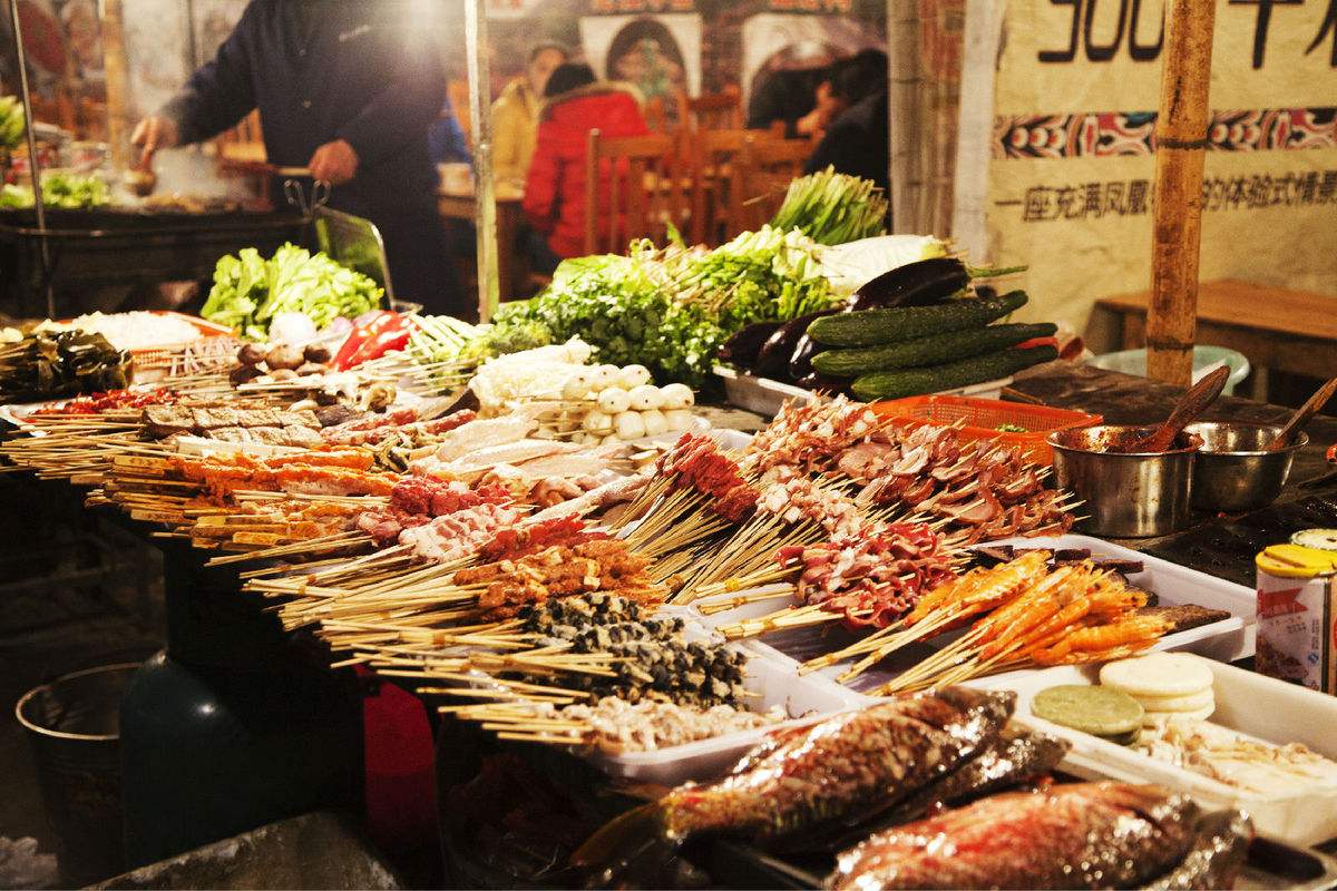 当下热门小吃行业前景如何,做小吃生意要学习什么技术