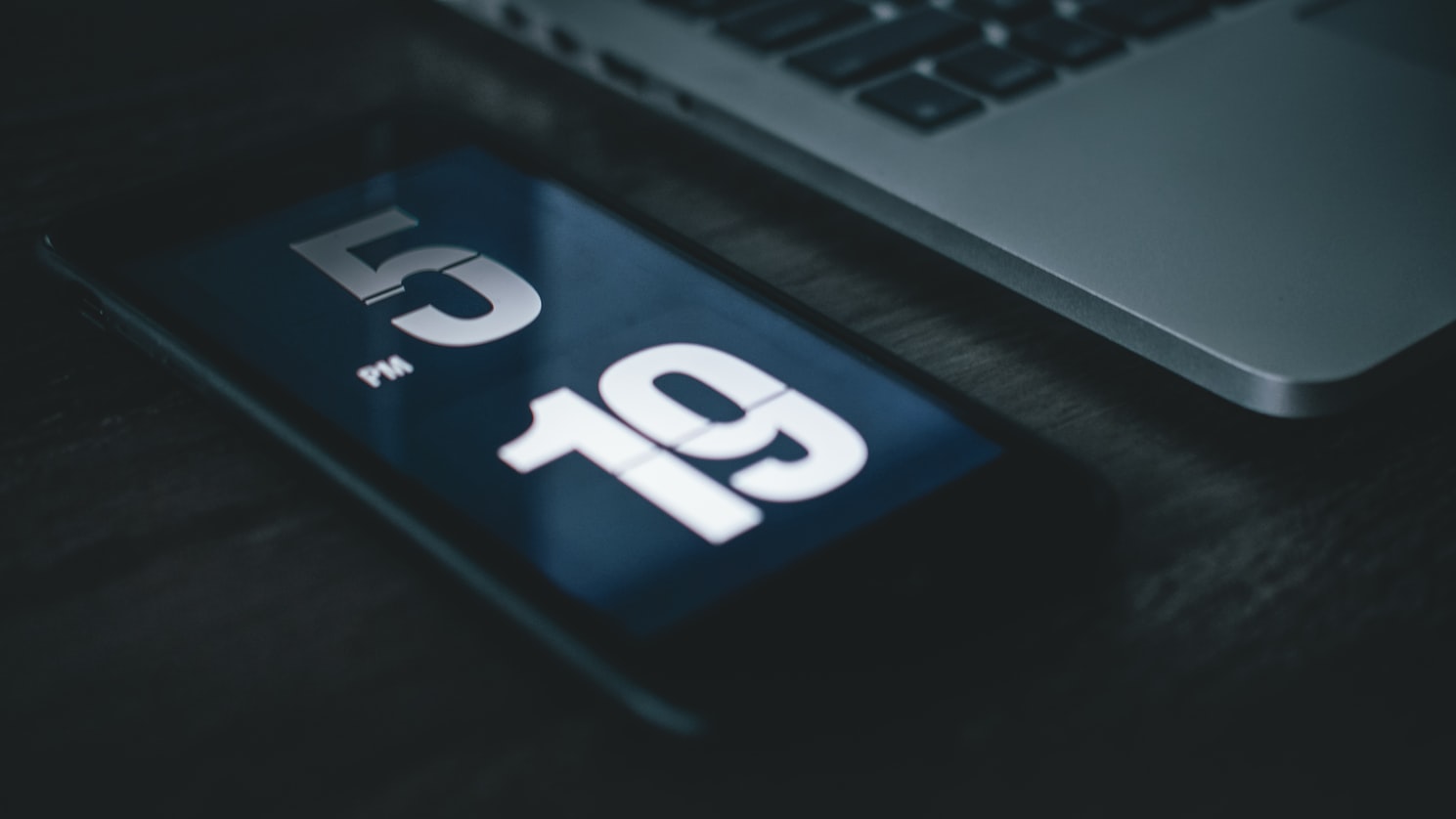 评职称发表论文刊物要求,评职称自己写的论文可以吗