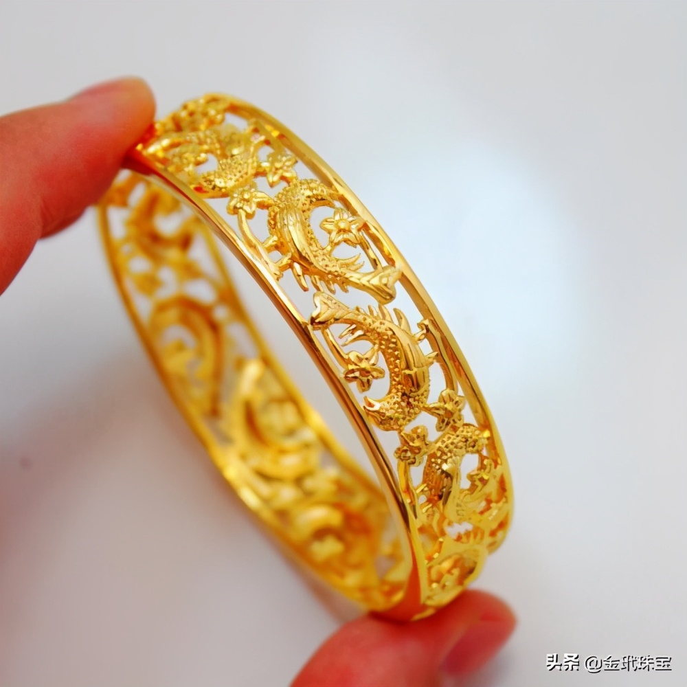 金店清洗黄金会不会掉克数,黄金首饰有点脏了应该怎么洗