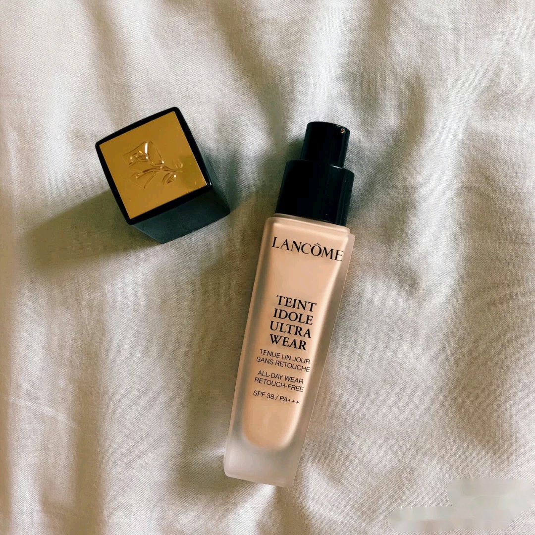 雅诗兰黛dw2c0与兰蔻哪个色号接近 (雅诗兰黛dw和兰蔻持妆粉底哪个好)