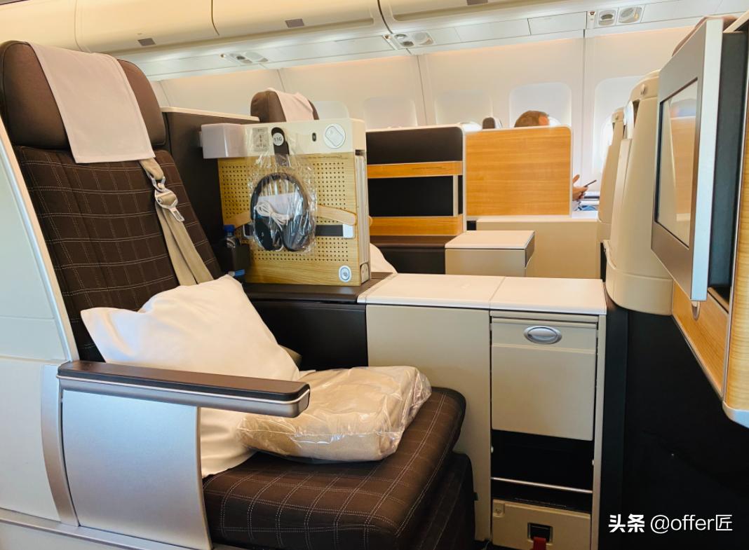 英国留学机票什么时候买最便宜,去英国留学订机票攻略